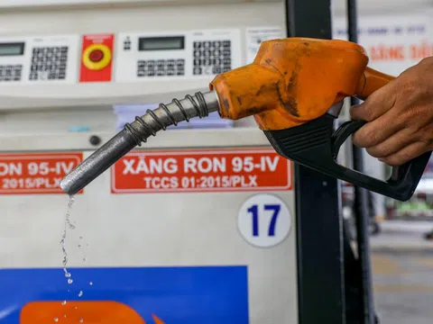 Giá xăng dầu trong nước có thể tăng mạnh từ ngày mai (21/1)?