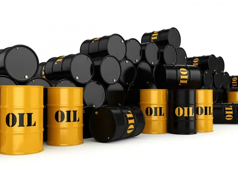 Giá xăng dầu hôm nay 22/2: Tăng 'sốc', vượt mốc 97 USD/thùng