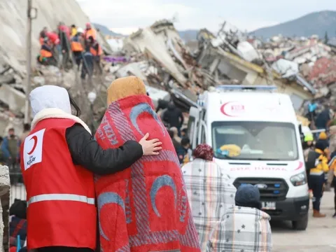 Hội Chữ thập đỏ Việt Nam vận động ủng hộ nhân dân Thổ Nhĩ Kỳ và Xy-ri khắc phục thảm hoạ động đất