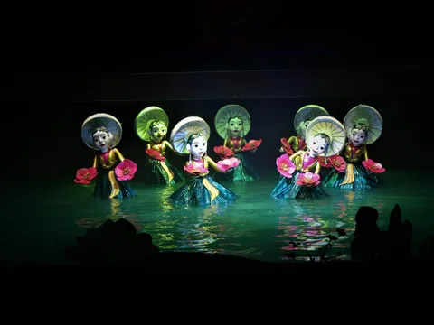 Bàn về hoạt động biểu diễn nghệ thuật truyền thống phục vụ phát triển du lịch tại Thành phố Hà Nội hiện nay
