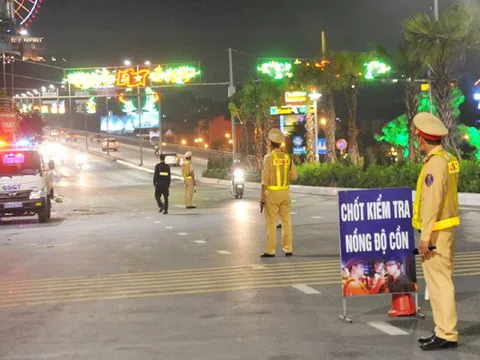 Hà Nội: Nghiêm cấm cán bộ can thiệp vào việc xử lý vi phạm giao thông