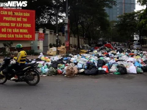 Công ty Minh Quân chậm trả lương công nhân, Hà Nội lại ngập trong rác